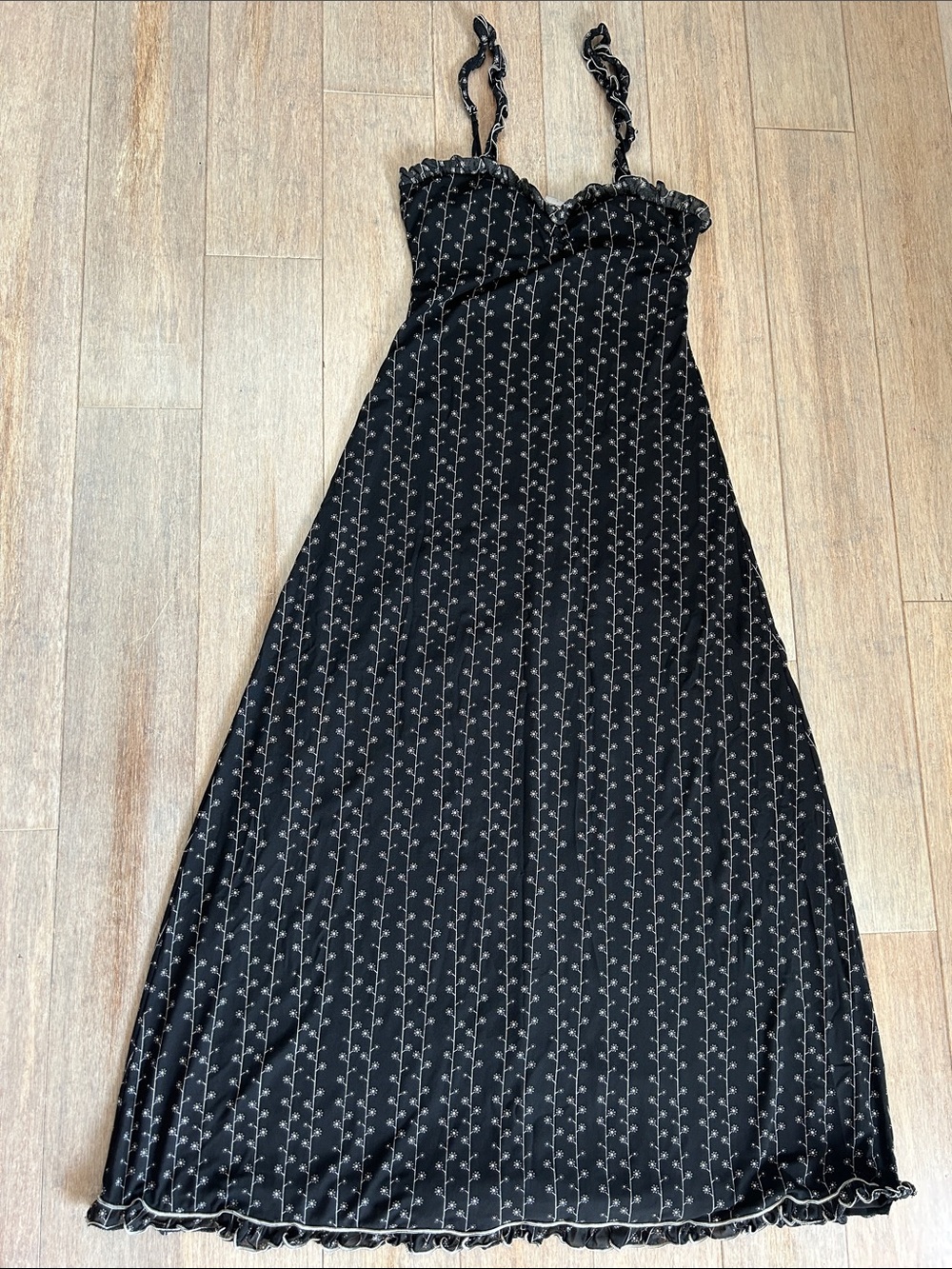 VTG Max Studio Black and White Sleeveless Maxi Sundress Sheer w lining small